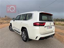 تۆیۆتا لاند کروزەر